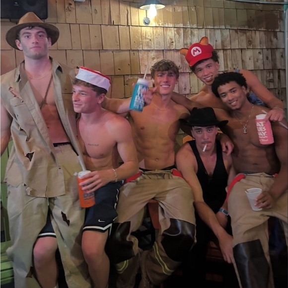 AUTHENTIC MAISON MARTIN MARGIELA HAS BEEN APPROVED BY POSHMARK POSH AUTHENTICATE - Picture 11 of 15